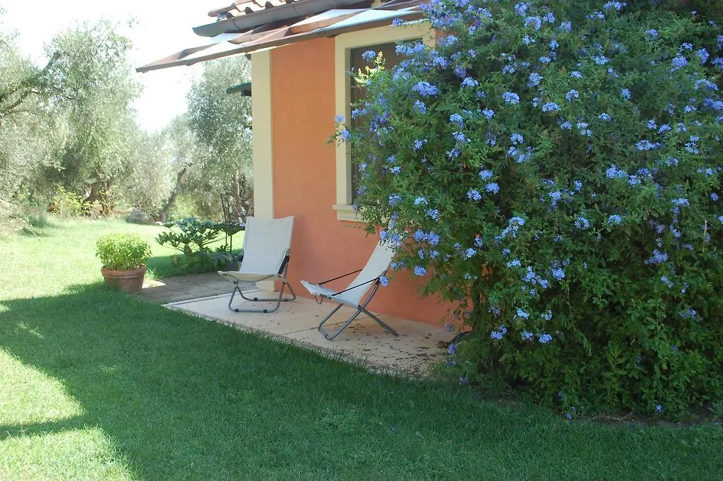 Bed and Breakfast Il Pino Vetulonia 0*,  Italia